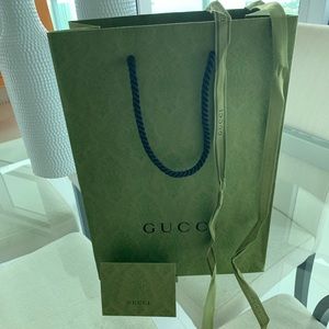 Gucci medium shopping bag, ribbon and gift card